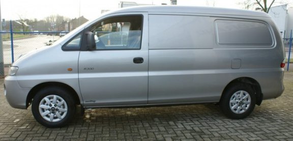 Hyundai H 200 - 2.5 TCI lang incl Gr beurt & APK - 1