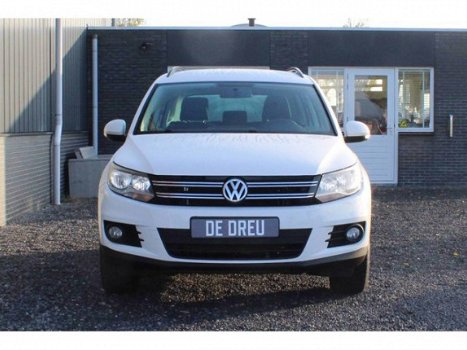 Volkswagen Tiguan - 1.4 TSI 122pk Easyline TREKHAAK + PRIVACY - 1