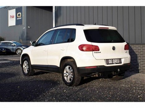 Volkswagen Tiguan - 1.4 TSI 122pk Easyline TREKHAAK + PRIVACY - 1