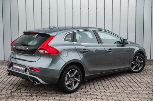 Volvo V40 - D2 R-Design Business, Stoelverwarming, Xenon - 1