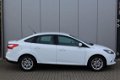 Ford Focus - 1.0 ECOBOOST TITANIUM AIRCO 5 DEURS NAVIGATIE PARKEERSENSOREN - 1 - Thumbnail