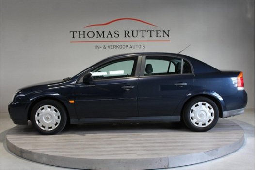 Opel Vectra - 1.8-16V Comfort 2002/ NAP/ Navi/ Cruise/ Clima/ Trekhaak/ Elek Ramen + Spiegels/ Stuur - 1