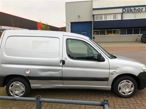 Peugeot Partner - 170C 2.0 HDI Avantage Bj.2004 Kmst 387646 met APK tot 13-09-2020 - 1