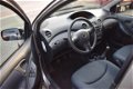 Toyota Yaris - 1.0 VVT-i Idols - 1 - Thumbnail