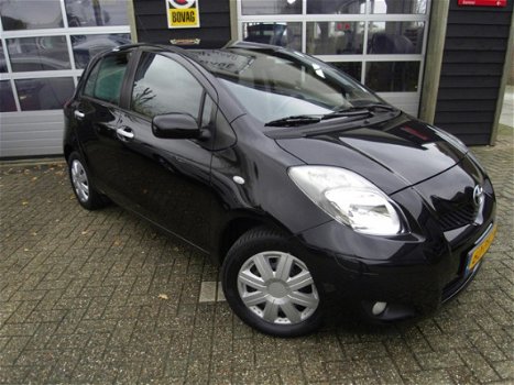 Toyota Yaris - 1.3 VVTi Aspiration automaatweinig km - 1