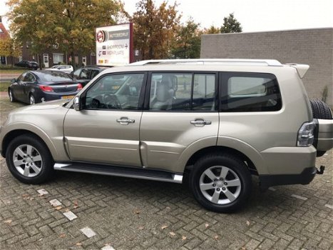 Mitsubishi Pajero - 3.8 V6 Instyle AUTOMAAT Full options , LPG , lage kilometerstand IN NIEUWSTAAT - 1