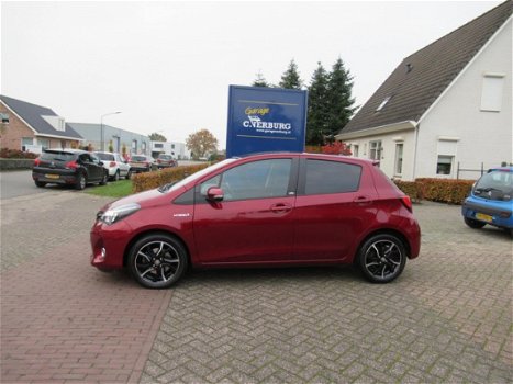 Toyota Yaris - 1.5 Hybrid Volcano Edition - 1