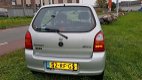 Suzuki Alto - 1.1 GL Spirit wordt voorzien van een nieuwe apk - 1 - Thumbnail