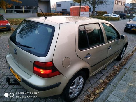 Volkswagen Golf - 1.6-16V - 1