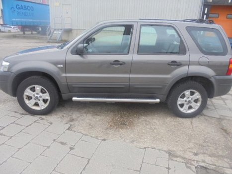 Ford Maverick - 2.3 4WD SUV FULL LEER - 1