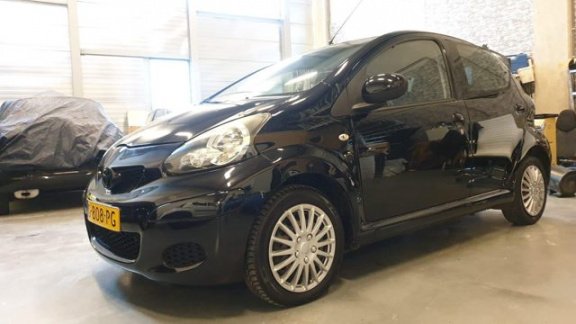 Toyota Aygo - 1.0-12V Access /Airco/Elek Pakket/Nw APK/Garantie/ - 1