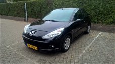 Peugeot 206 + - 1.1 XR