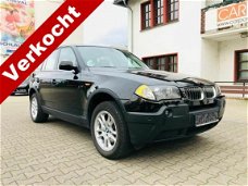 BMW X3 - 3.0dA xDrive Exe * XENON, NAVI, LEDER, PDC, TREKH. * 1e Eigenaar - Slechts 95.000km. * * I