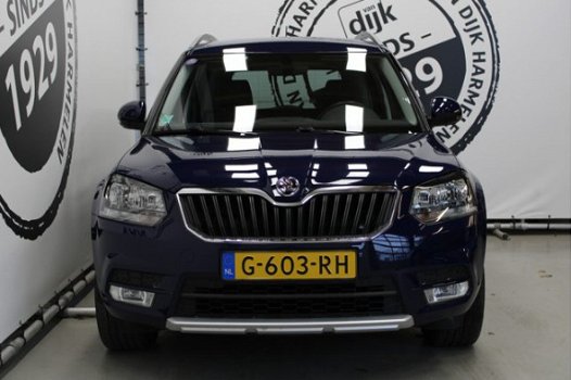 Skoda Yeti - 1.2 TSI Greentech Edition AUTOMAAT NAVIGATIE LM VELGEN CARPLAY PDC V+A KEYLESS CRUISE C - 1