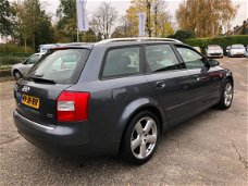 Audi A4 Avant - 2.0 MT Automaat / Org. NL auto / Zeer mooie Youngtimer / APK 10-2020