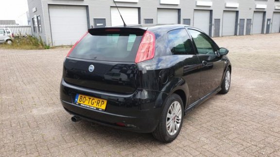 Fiat Grande Punto - 1.9 JTD Sport Nette en complete Punto 1.9 jtd sport - 1