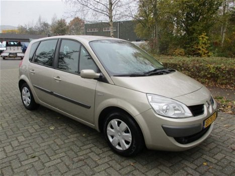 Renault Scénic - 1.6-16V Privilège Comfort - 1