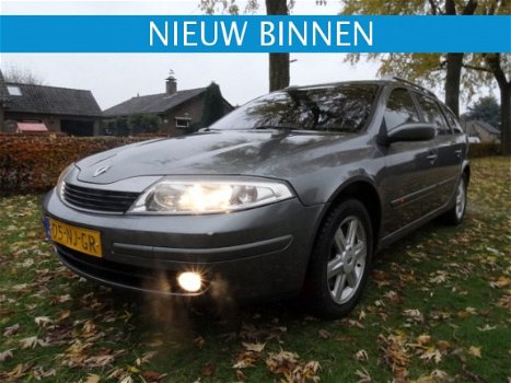 Renault Laguna Grand Tour - LAGUNA; 1.8 16V AUT 85KW E3 - 1