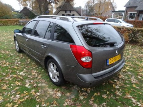 Renault Laguna Grand Tour - LAGUNA; 1.8 16V AUT 85KW E3 - 1