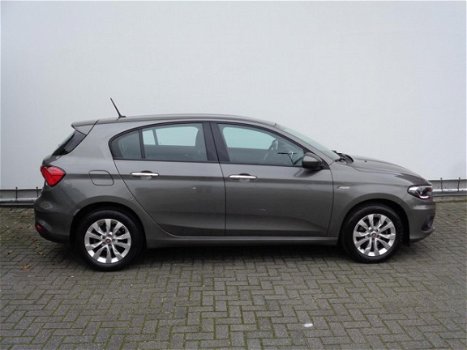 Fiat Tipo. - Hatchback 1.4 T-Jet 16V 120pk Business - 1