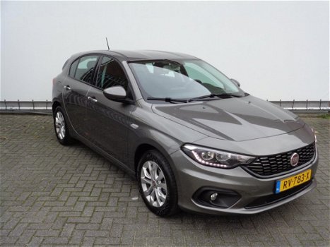 Fiat Tipo. - Hatchback 1.4 T-Jet 16V 120pk Business - 1