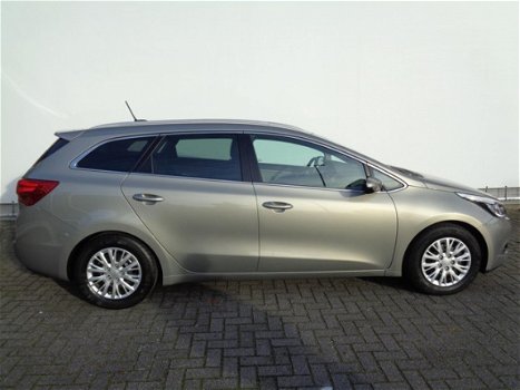 Kia Cee'd - 1.6i 135 PK Business Pack 7 jaar garantie - 1