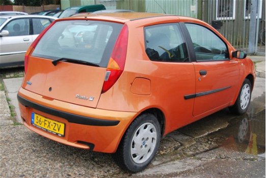 Fiat Punto - 1.2 S // Nieuwe APK // - 1