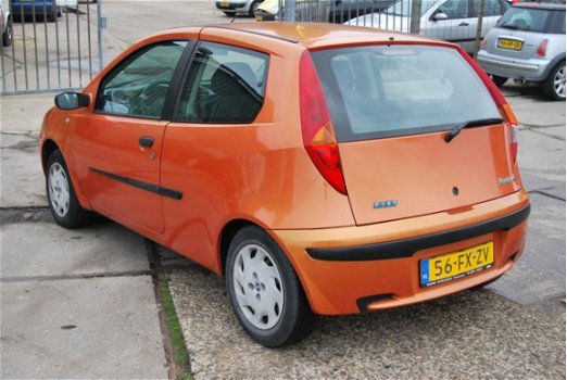 Fiat Punto - 1.2 S // Nieuwe APK // - 1