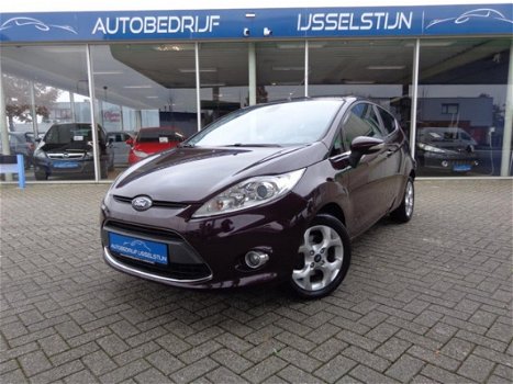 Ford Fiesta - 1.6 Titanium Climate Control / LM Velgen / Electr.Pakket - 1