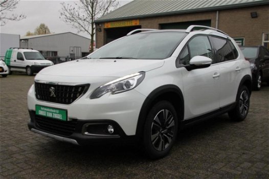 Peugeot 2008 - 1.2 PureTech Allure Panorama + Navigatie - 1