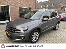 Volkswagen Tiguan - 1.4 TSI Sport&Style Panoramadak, Leder, Navi, etc