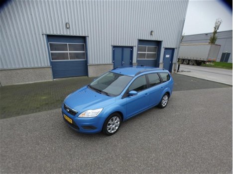 Ford Focus Wagon - 1.6 Trend / airco / cruise control / trekhaak / parrot - 1