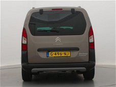 Citroën Berlingo - 1.2 110pk XTR | Navigatie | Parkeersensoren | Climate control |