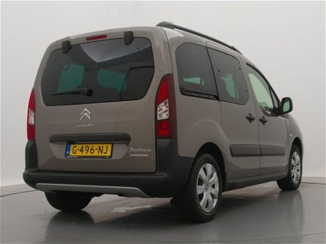 Citroën Berlingo - 1.2 110pk XTR | Navigatie | Parkeersensoren | Climate control | - 1