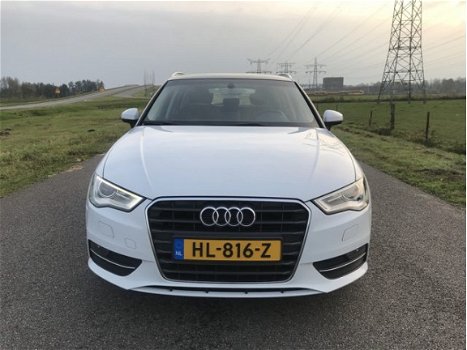 Audi A3 Sportback - 1.4 TFSI Ambit. PL S 2015 Pano/Navi/Xenon/Lage km - 1