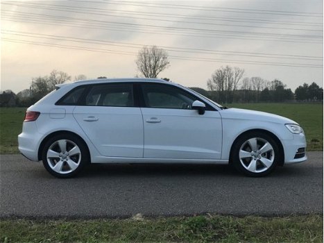 Audi A3 Sportback - 1.4 TFSI Ambit. PL S 2015 Pano/Navi/Xenon/Lage km - 1