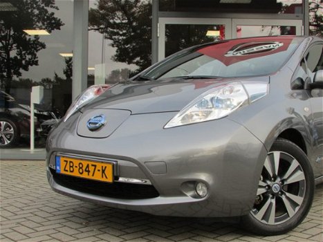 Nissan LEAF - Tekna 24 kWh PRIJS INCLUSIEF BTW * 100% DEALER ONDERHOUDEN * BTW VERREKENBAAR - 1