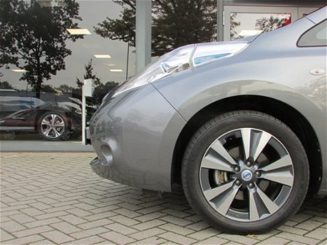 Nissan LEAF - Tekna 24 kWh PRIJS INCLUSIEF BTW * 100% DEALER ONDERHOUDEN * BTW VERREKENBAAR - 1