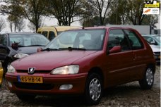 Peugeot 106 - 1.6 XT AUT NAP/STUURBEKR/ELEKRAM/APK 1-2021