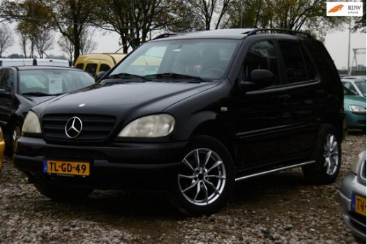 Mercedes-Benz M-klasse - 320 AUT. LEER/AIRCO/DAK/APK - 1