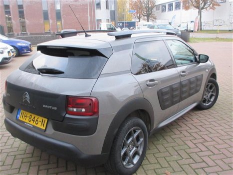 Citroën C4 Cactus - 1.2 PureTech Shine zeer nette complete auto met eventueele garantie - 1