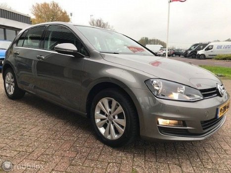 Volkswagen Golf - 1.2 TSI - 1