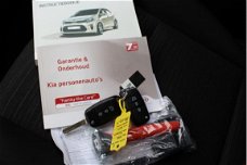 Kia Picanto - 1.0 CVVT EconomyPlusLine Airco BlueT. 5 Deurs USB info fbogaars 0492-588956