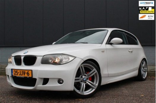 BMW 1-serie - 118i Executive M-Pakket / PDC / CRUISE / CLIMA - 1