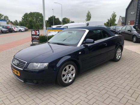 Audi A4 Cabriolet - 2.4 V6 Exclusive Nette onderhouden auto - 1