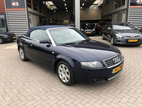 Audi A4 Cabriolet - 2.4 V6 Exclusive Nette onderhouden auto - 1