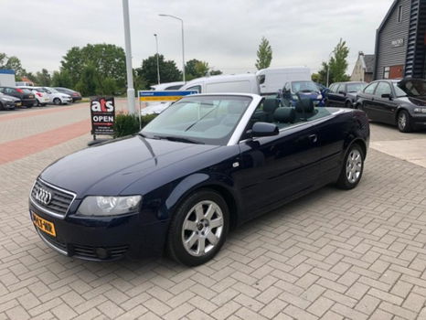 Audi A4 Cabriolet - 2.4 V6 Exclusive Nette onderhouden auto - 1