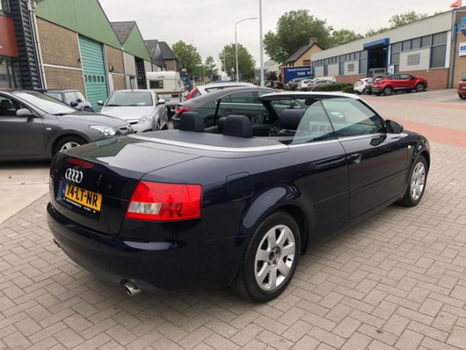 Audi A4 Cabriolet - 2.4 V6 Exclusive Nette onderhouden auto - 1