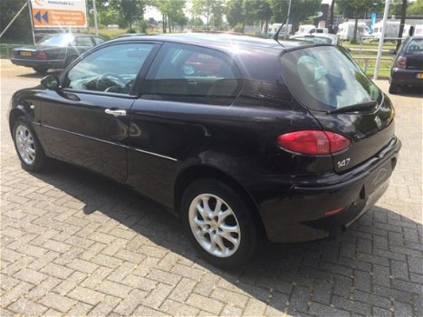 Alfa Romeo 147 - 120PK Edizione Limitata - 1