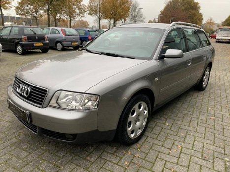 Audi A6 Avant - 2.5 TDI Zeer nette auto - 1